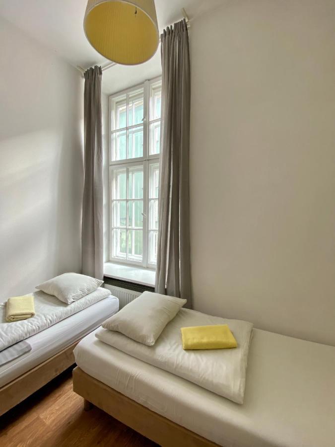 Grand Guesthouse Apartament Гданск Екстериор снимка